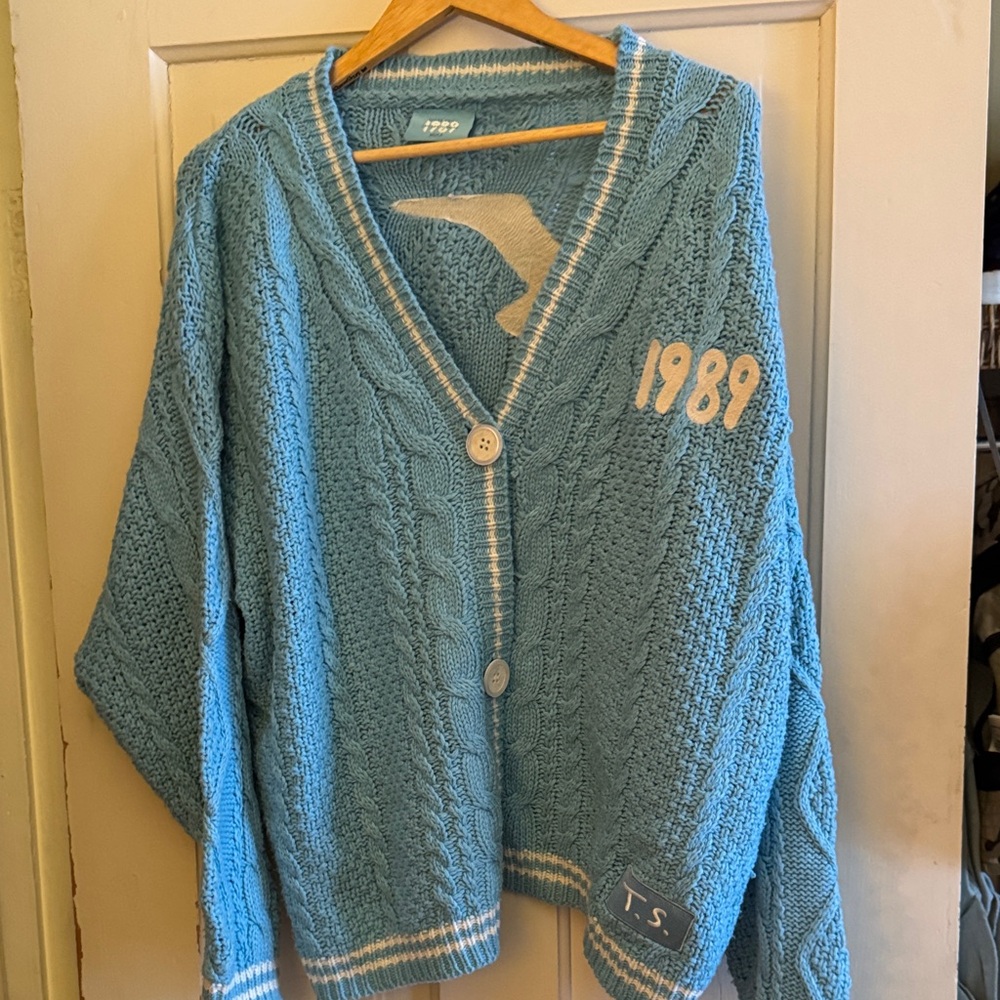 Taylor Swift 1989 Cardigan